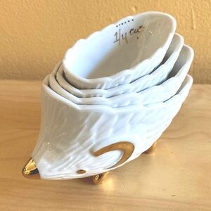 Anthropologie Stacking Hedgehog Measuring Cups Set of 4